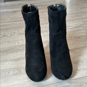 Elegant Black Women's Boots